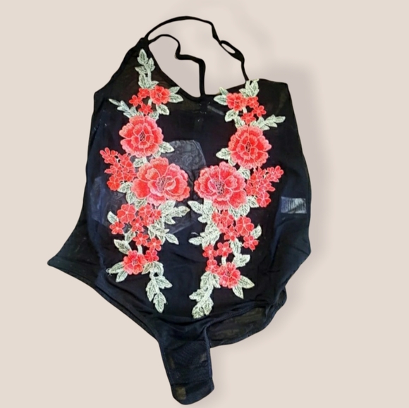 LUSH ROSE🌹 - Picture 8 of 10